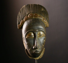 Masque africain ancien Baule