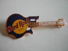 Pin's / Badge / Broche émaillée Guitare électrique HARD ROCK Café - BARCELONA