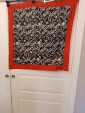 Gianfranco Ferrè silk scarf Cm85X85 as pictured .N1