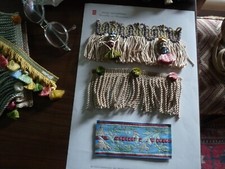 UNE PLANCHE PASSEMENTERIE FRANGES ET GALON