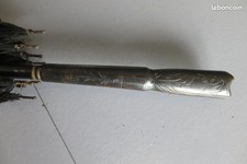 Ancien parapluie noir pour