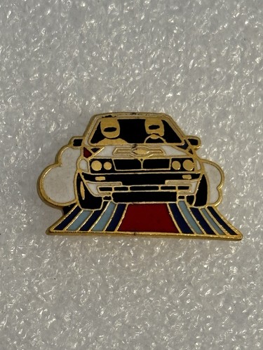 Pin voiture car rallye - pin’s,