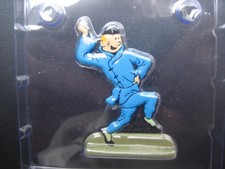 Figurine relief en métal 2010