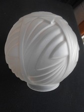 Ancien Globe de Lampe Art