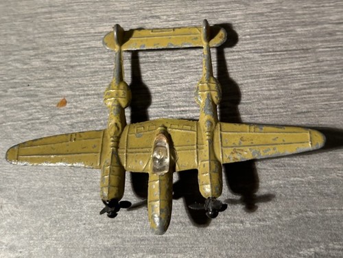 Avion ancien lightning - ancien, 38