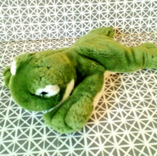 Peluche grenouille verte