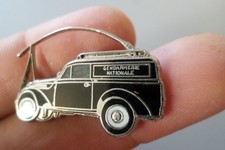 pin s broche insigne