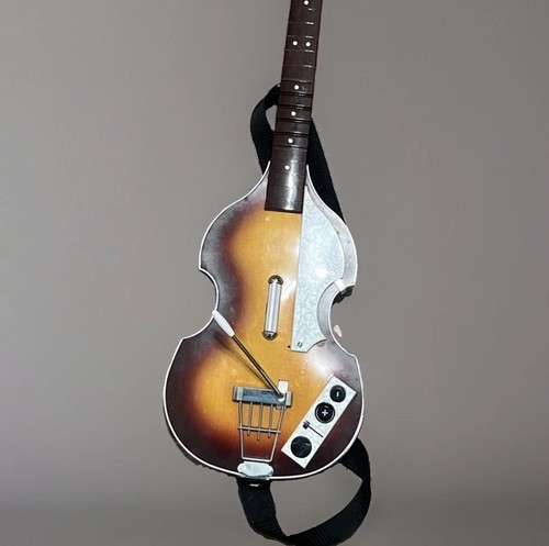 Hofner bass guitar - bass, beatles