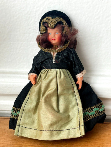 Magnifique poupee ancienne - magnifique,
