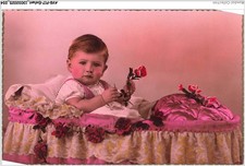 AVGP17-1050-CHILDREN - Portrait of baby in crib