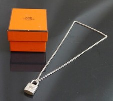 Authentique cadenas collier