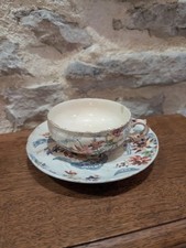 tasse et sous tasse en