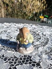 Figurine En Porcelaine Royal