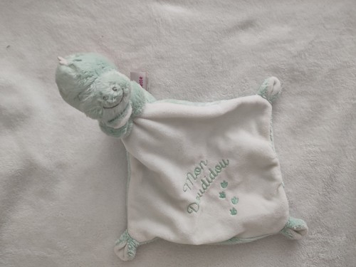 Doudou pommette dinosaure vert