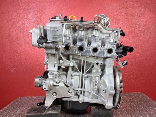 Moteur sans pièces - , (essence)