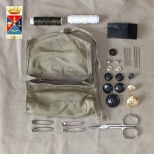 Trousse de couture Armée