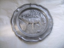 Assiette ancienne en étain à