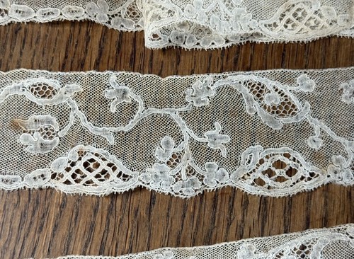 Dentelle ancienne fine - dentelle,