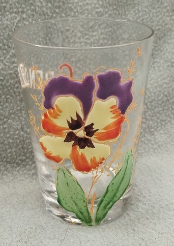 Ancien gobelet verre emaillé