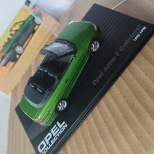 Voiture miniature 1:43 Opel