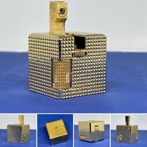 Ancien petit briquet dé - petit,