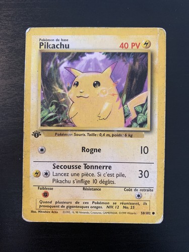 Carte pokémon pikachu - :,