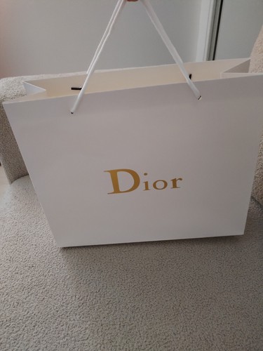 Sac cadeau dior neuf - 10,