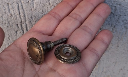 Small antique handle button - handle,