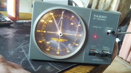 Pupitre commande yaesu - commande,