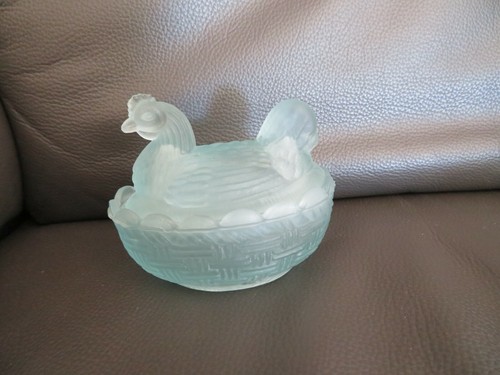 Ancienne petite poule verre - petite,
