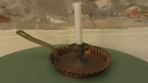 Bougeoir main cuivre - a,