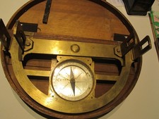 ancien compas de marine laiton fabrique par Dumotiez Paris au XVlll SIECLE