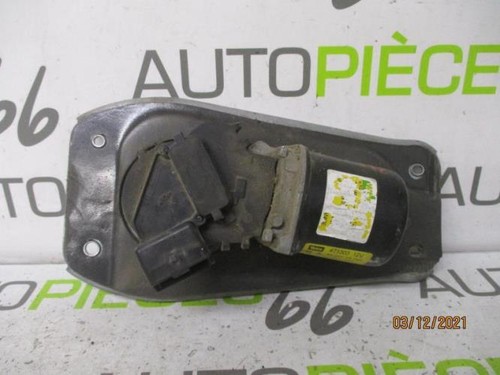 Moteur essuie glace avant