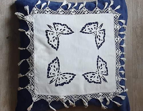 Linge ancien dessus - linge,