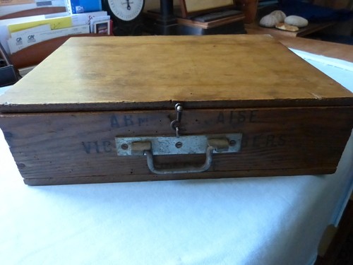 Ancien coffret bois - , valise