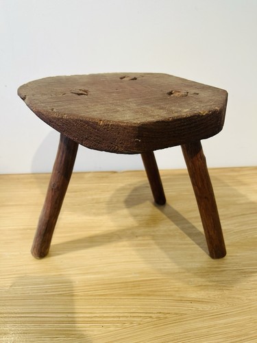 Ancien tabouret artisanal - tabouret,