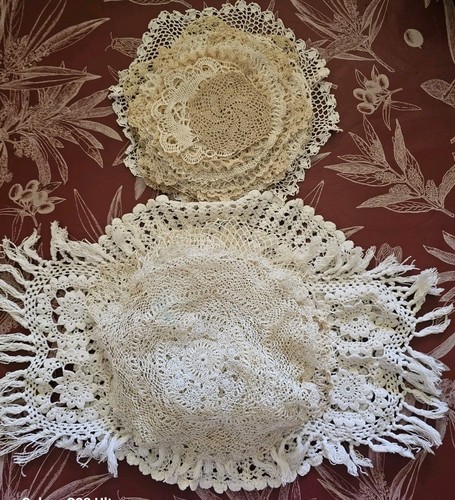 Lot napperons vintage fait - lot,