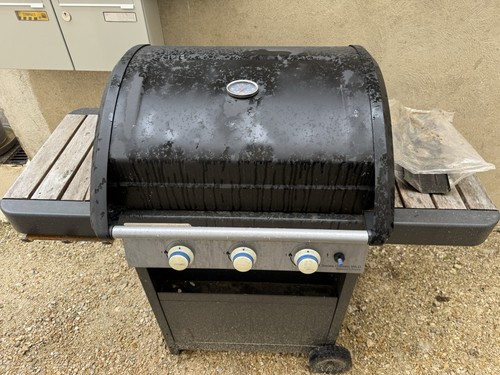 Barbecue gaz avec - barbecue, plancha