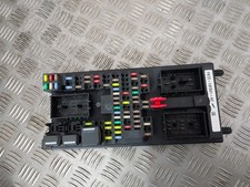 Boitier Fusible - LAND ROVER DISCOVERY SPORT 2.0 TD4 - Réf : FK72-14F041-AE