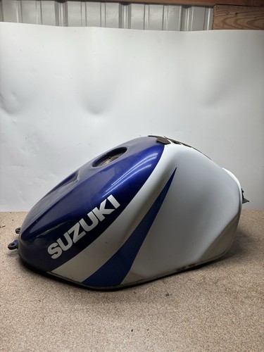 2001 2002 suzuki - 2001-2002, 750
