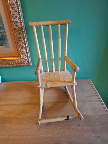 Fauteuil poupee rocking - (,