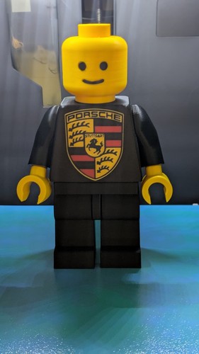 Figurine géante porsche - géante,