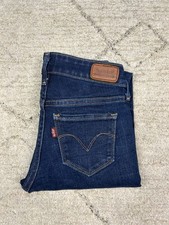 Jean Levi’s Femme Demi Curve