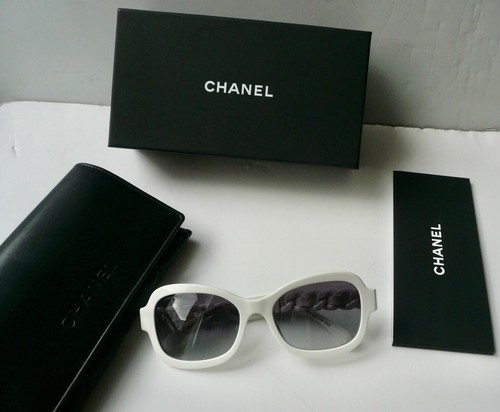 Chanel solaires blanches - chanel,