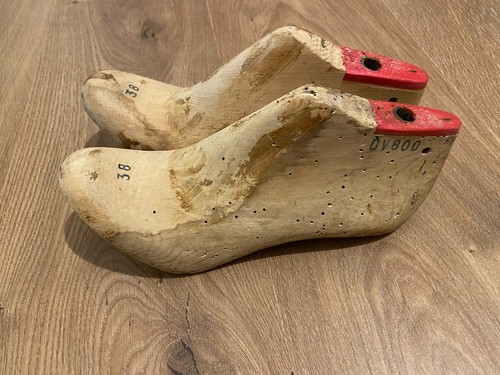 Formes chaussures bois - en,