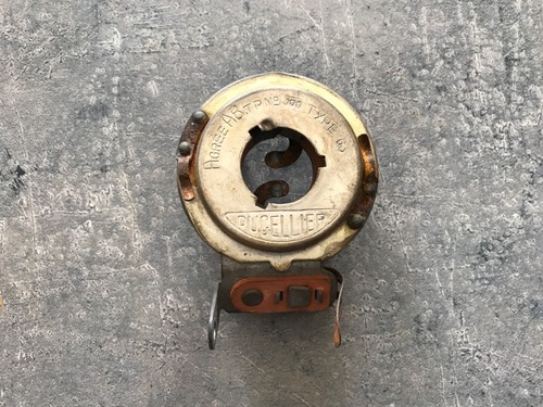 Douille porte ampoule - ampoule, 6v