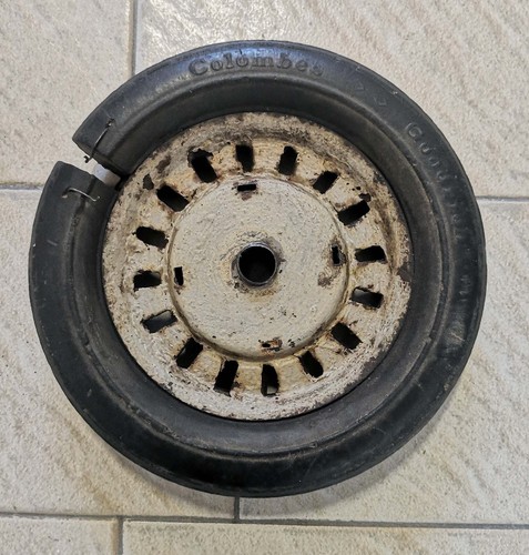 Roue voiture pédale - voiture,