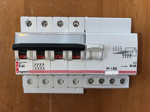 Disjoncteur differentiel tetra - differentiel,