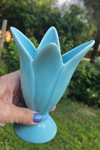 1940s tulip vase mcm art - 1940s,