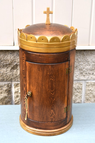 Antique round wooden - round,